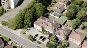 Photo 1- click for photo gallery